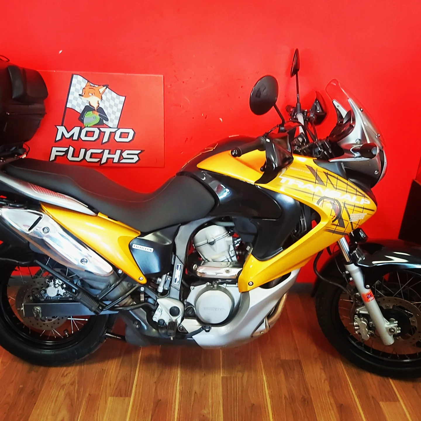 HONDA Transalp 700
