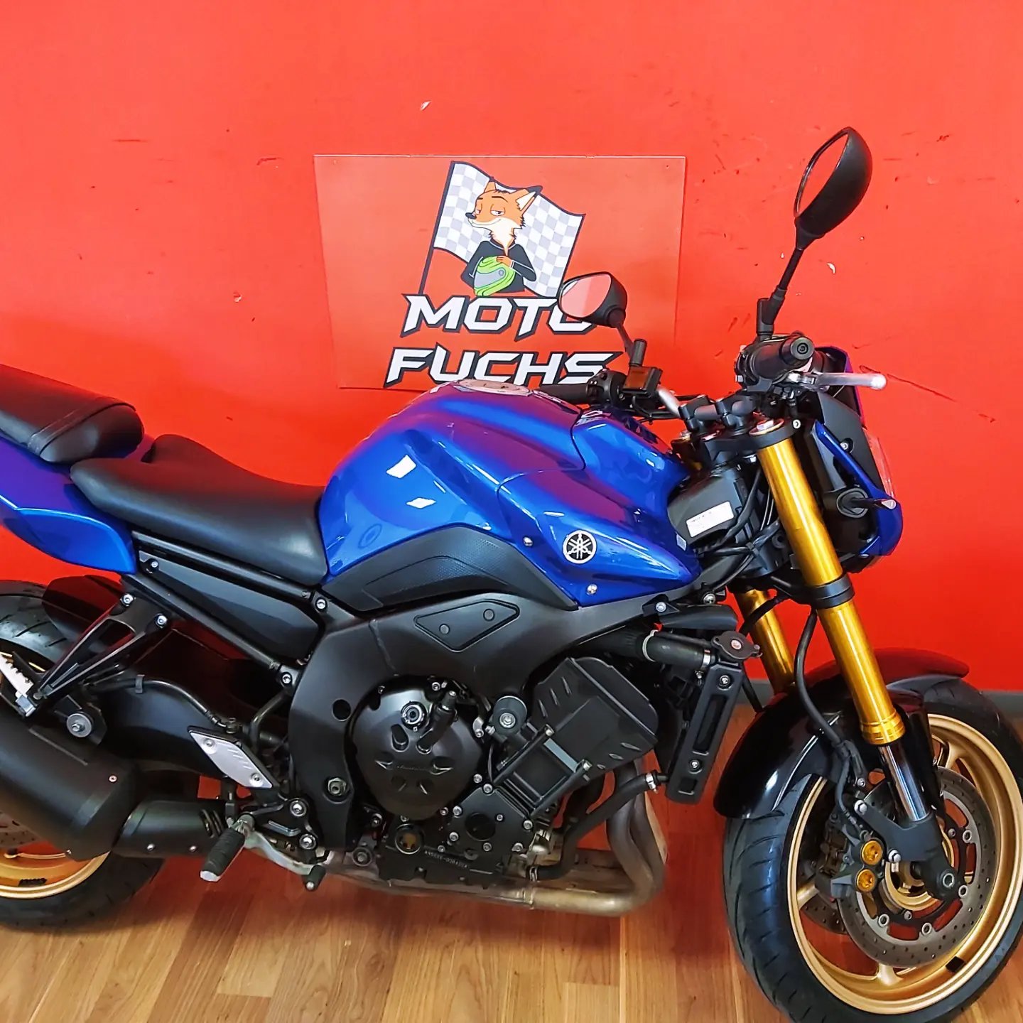YAMAHA Yz8
