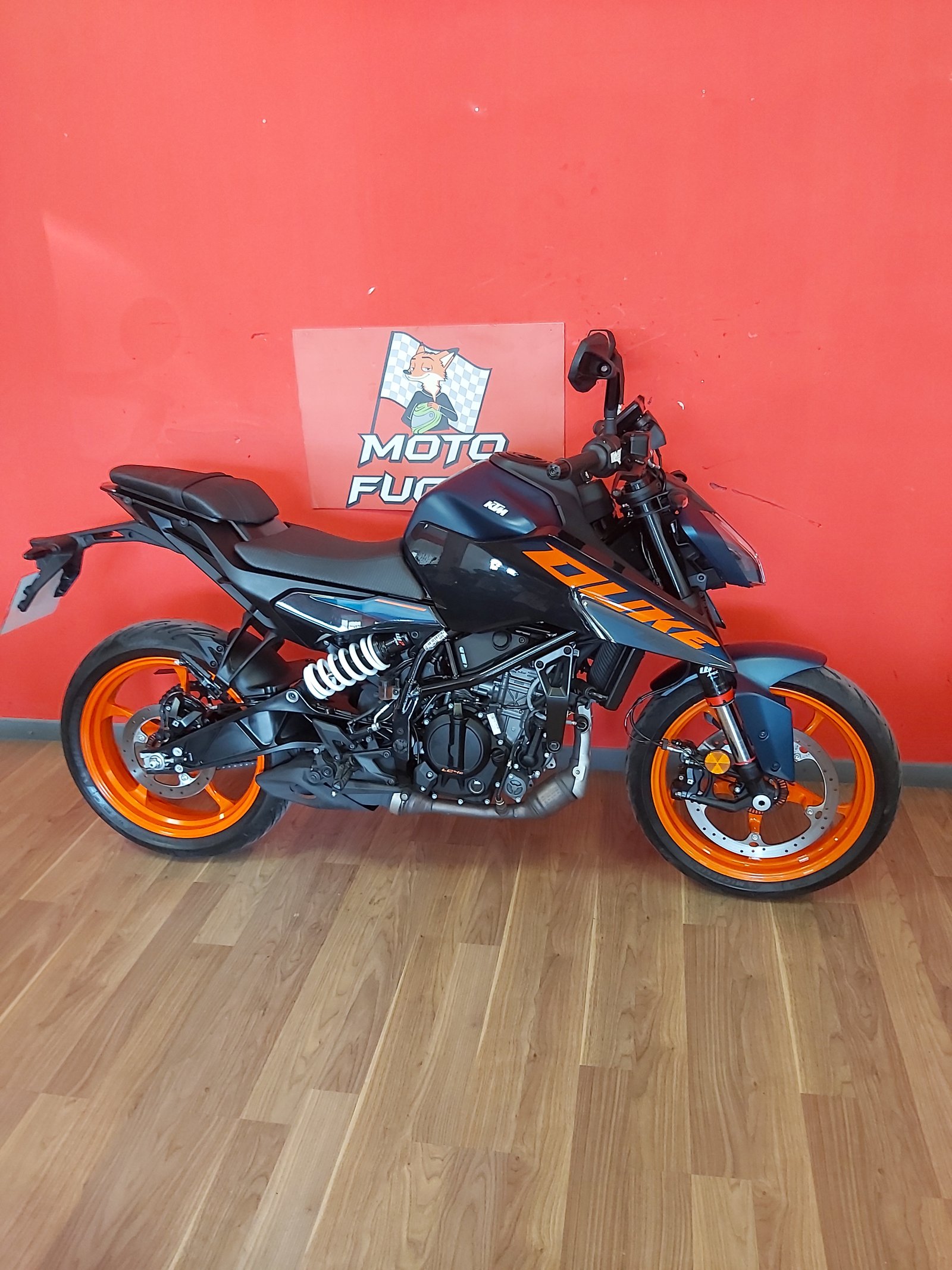 KTM DUKE 125